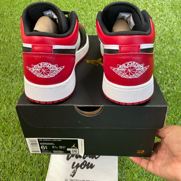 Air Jordan 1 low GS ‘Bred Toe’ - Picture 4 of 6